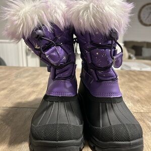 Girls Purple and Black Winter snow Boots